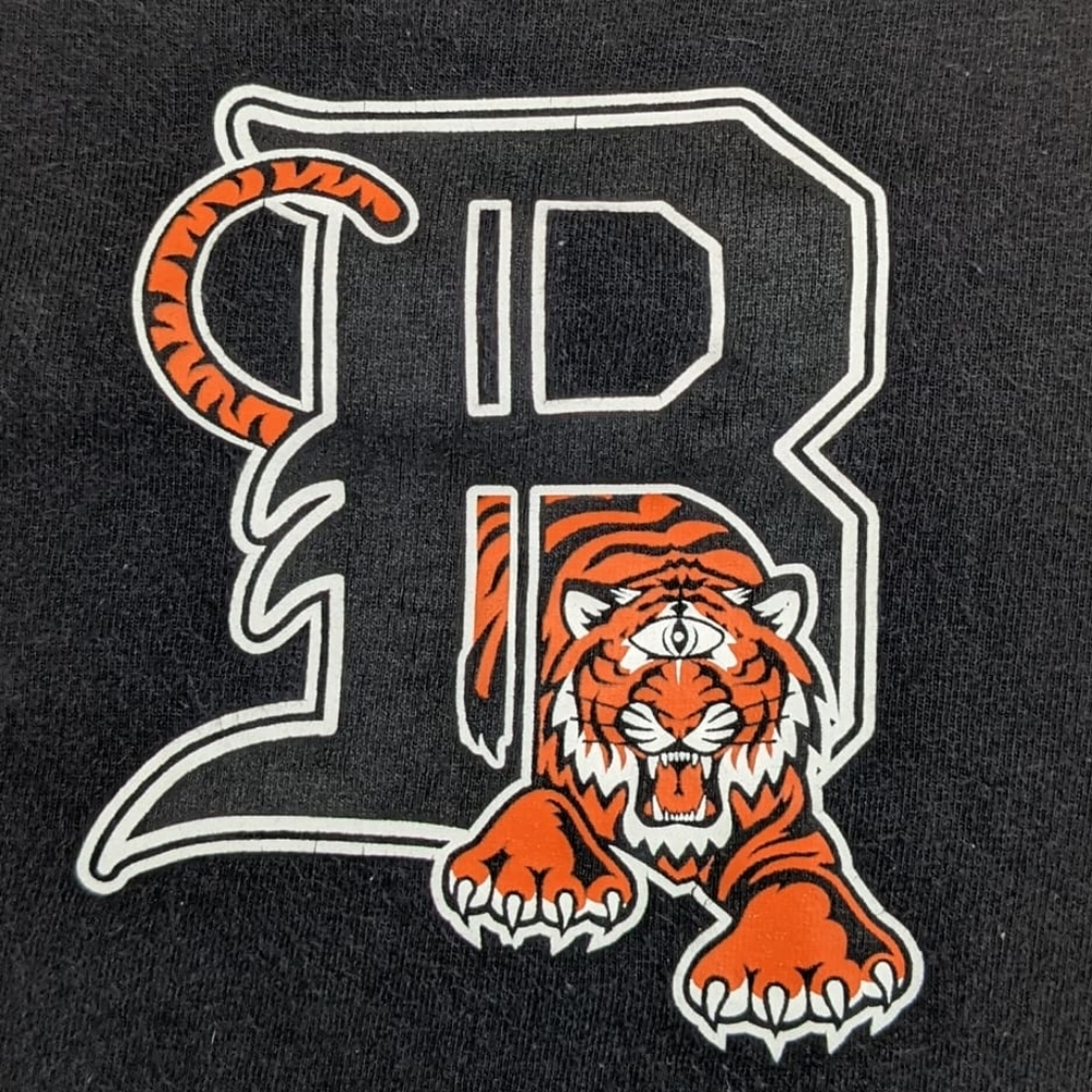 Breezy Excursion Tiger T-shirt Tee Black medium